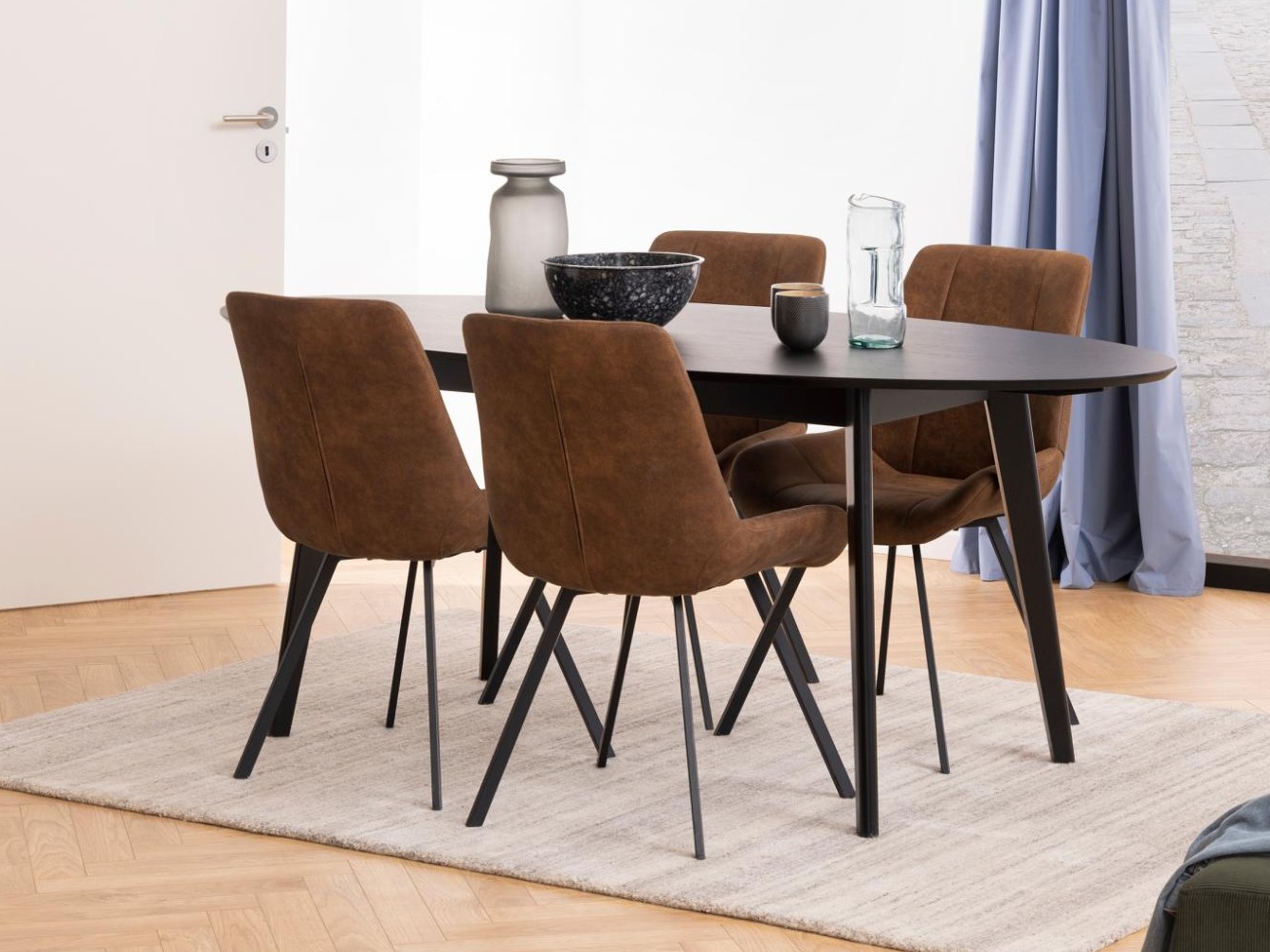 Stolica Norsica 499 (Smeđa + Crna)