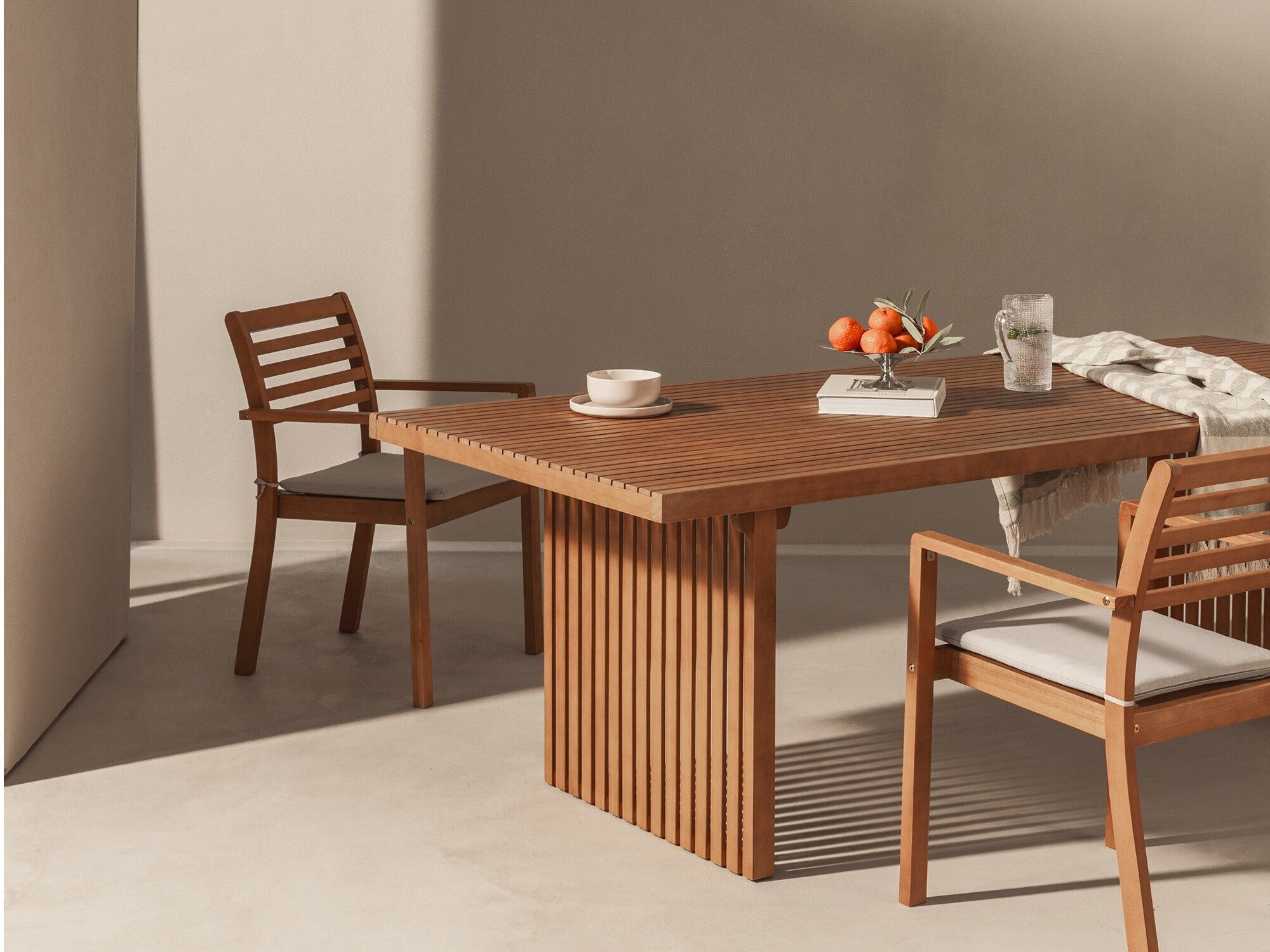 Set stola i stolica Burleson 688 (Svijetlo siva)