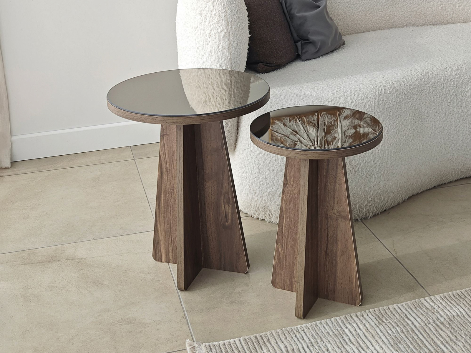 Set pomoćnih stolića Kailua 2821 (Orah)